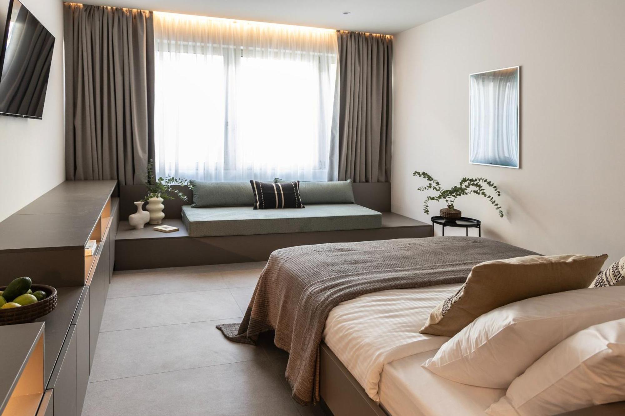 Celestial Athens Suites At Praxitelous Exterior photo